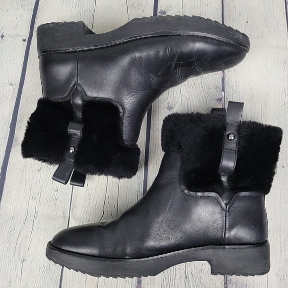 FITFLOP | Mimie genuine shearling trim bootie - Picture 2 of 9